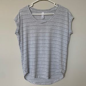 Light Gray Athleta Cloudlight Stratus Sleeveless Top Size XS